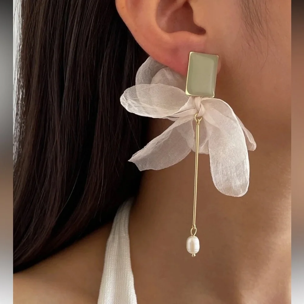 Floral Petal Drop Tassel Drop Earrings NEW 🏷️